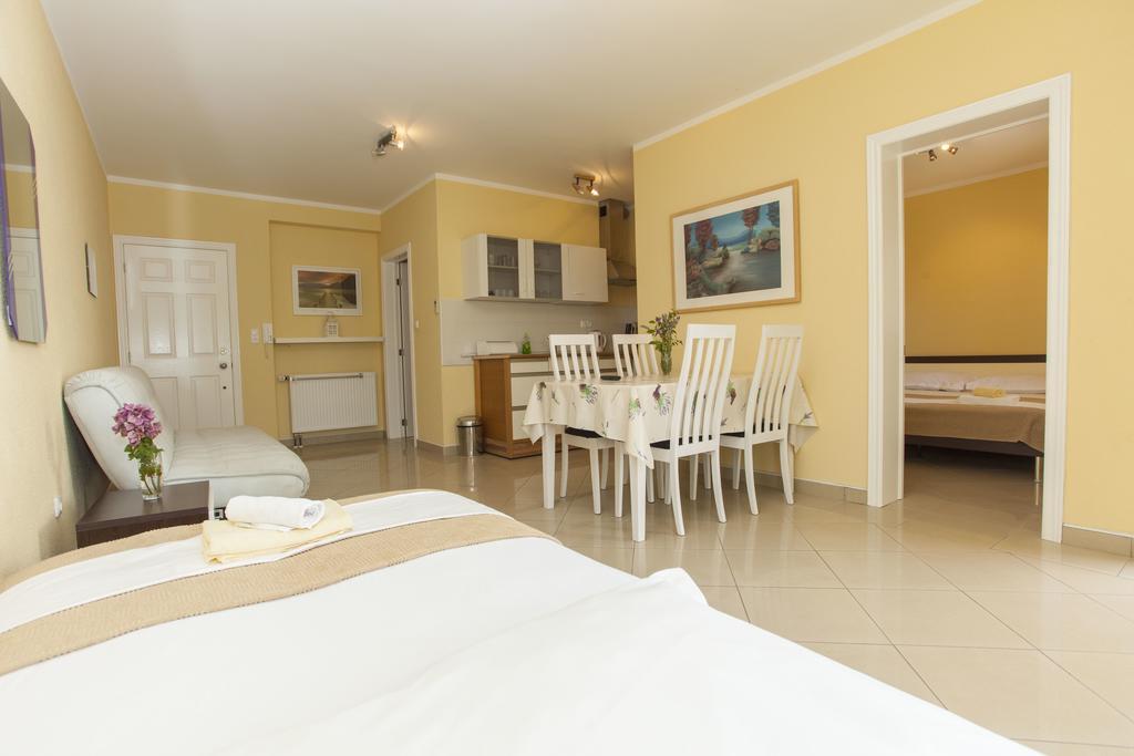 Apartments Damjanovic Makarska Zewnętrze zdjęcie